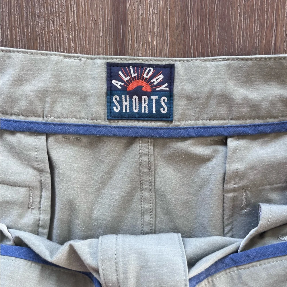 Faherty Light Olive Sage Green All Day Shorts Belt Loop 5” inseam